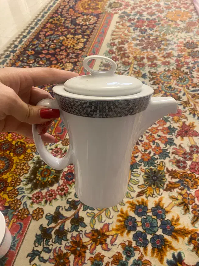 سرویس چینی ۱۸نفره|ظروف سرو و پذیرایی|آمل, |دیوار