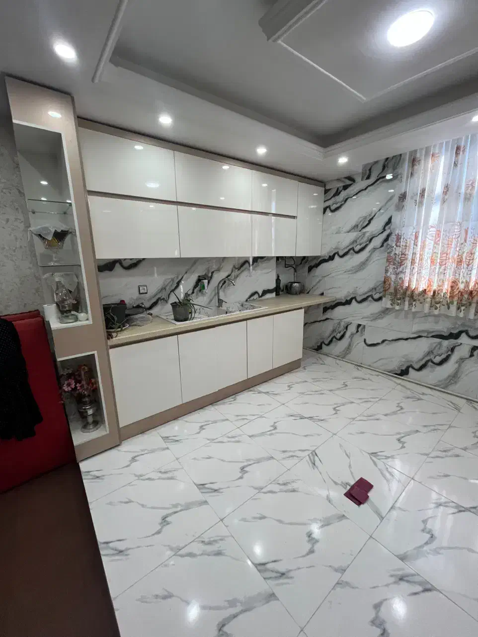 آپارتمان ویلایی ۳طبقه ۳۰۰ متر تهران شهریار فردوسیه|فروش آپارتمان|شهریار, شهریار|دیوار