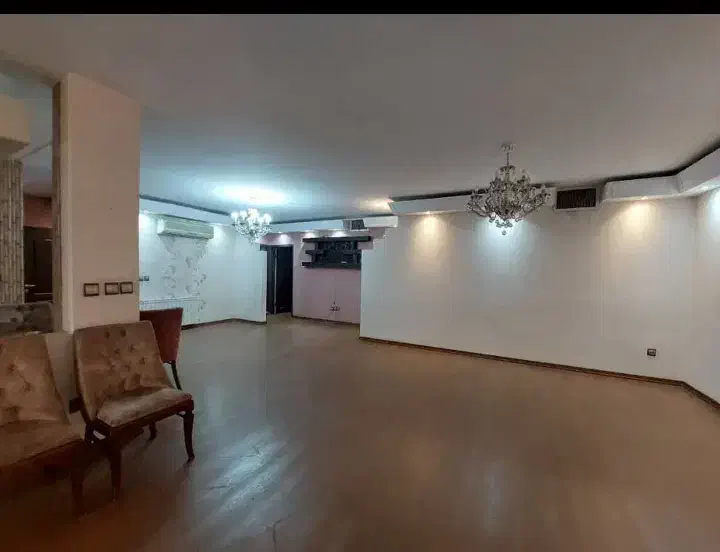 ۲۰۰ متر ، ۳ خواب ، تک واحدی فول ، نور و نقشه