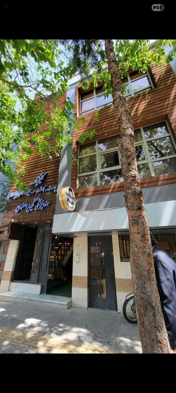 اجاره آپارتمان ۱۷۰ متری با۵ اتاق طبقه ۲در شیخ مفید|اجارهٔ آپارتمان|اصفهان, مسجد مصلی|دیوار