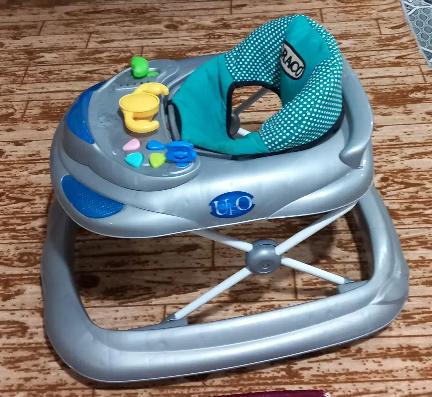 روروئک|کالسکه و لوازم جانبی|کوچصفهان, |دیوار