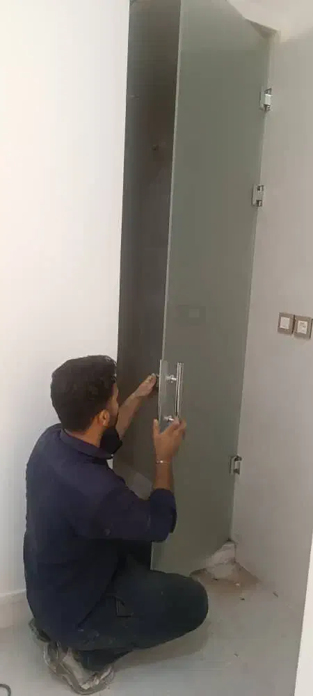 درب برقی و شیشه سکوریت|خدمات پیشه و مهارت|داراب, |دیوار