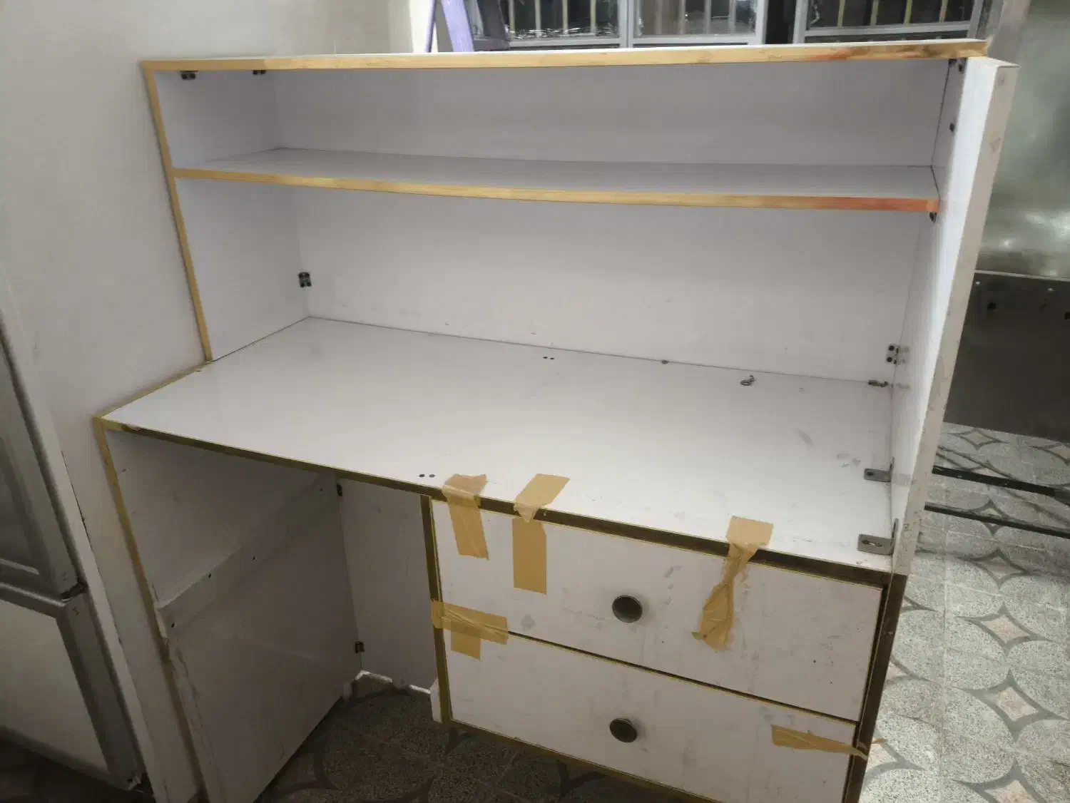 میز|میز تحریر و کامپیوتر|لنجان, |دیوار