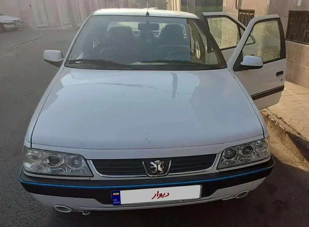 پژو 405   تیوفایو مدل 95 دریچه گاز سیمیSLX|خودرو سواری و وانت|خرم‌آباد, |دیوار