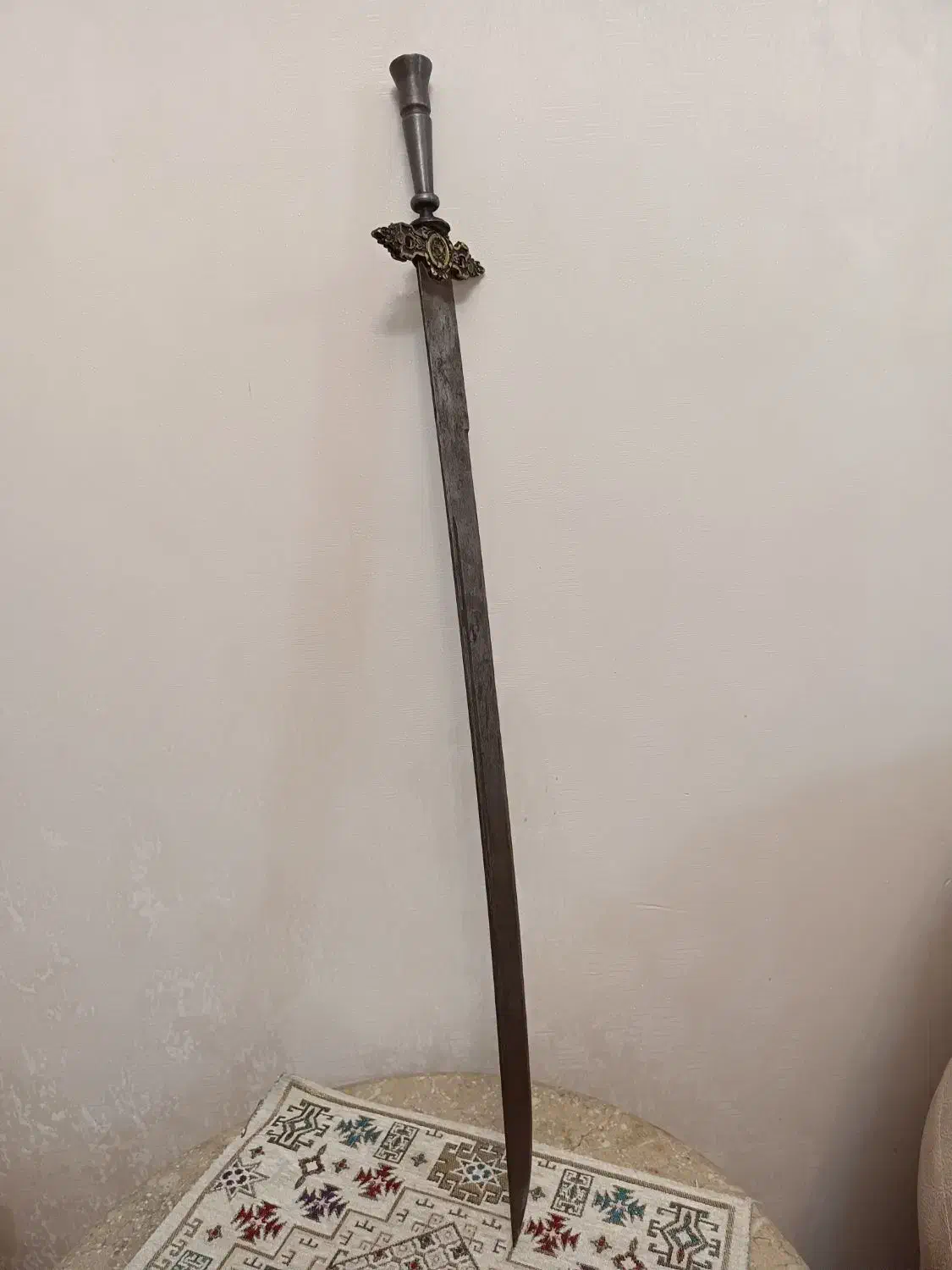 شمشیر فولادی|کلکسیون اشیاء عتیقه|مشهد, شهید قربانی|دیوار