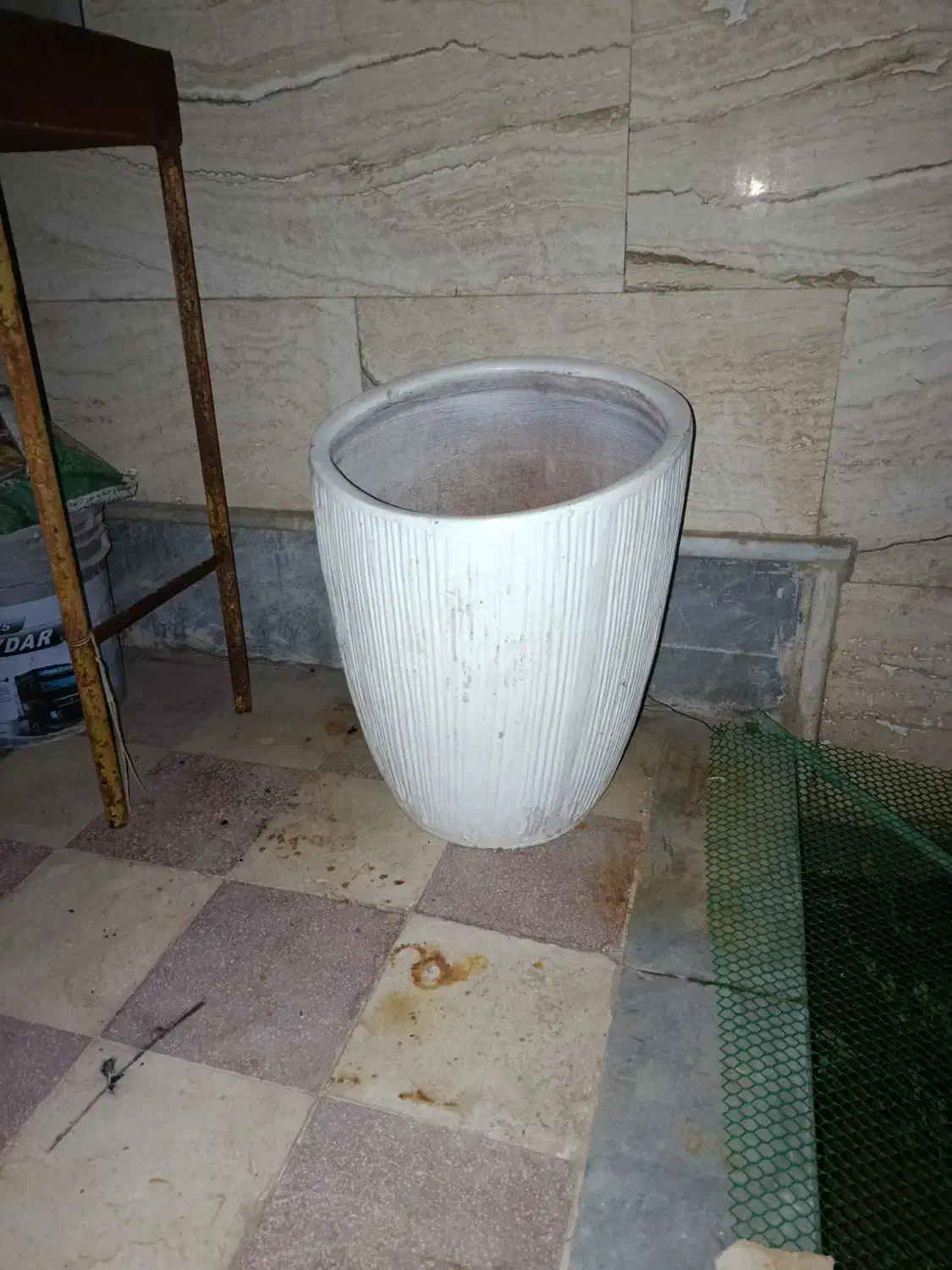 گلدان بزرگ|گل و گیاه طبیعی|شیراز, عادل آباد|دیوار