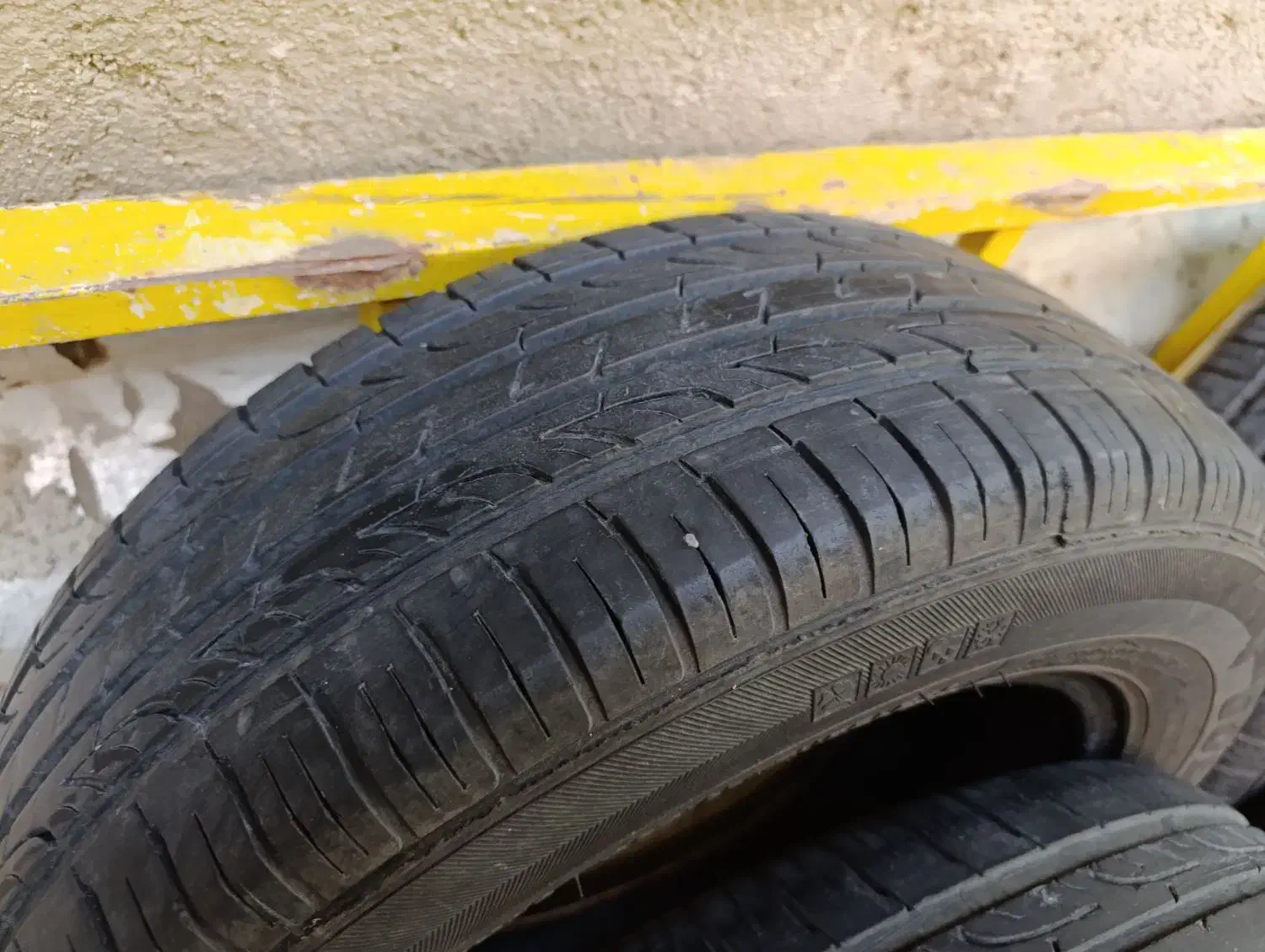 لاستیک پژو 206|قطعات یدکی و لوازم جانبی|درگزین, |دیوار