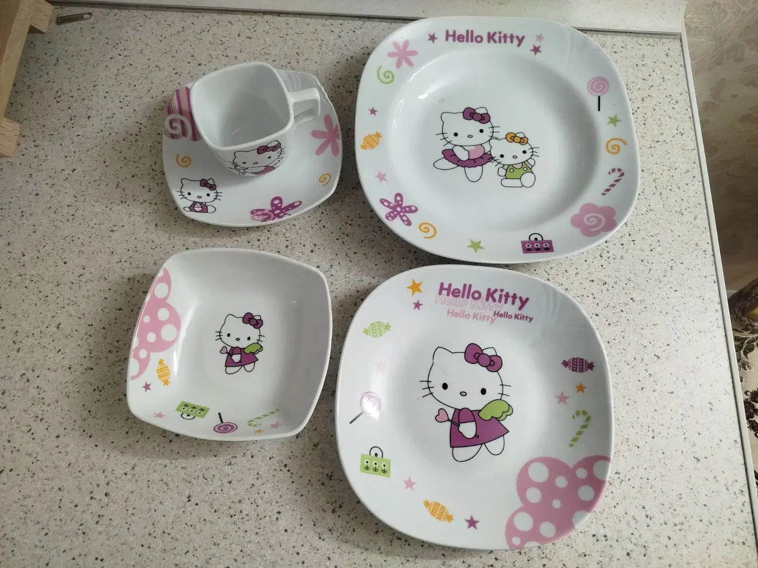 ست پنج تیکه کودک درحدنو|اسباب و اثاث بچه|ساوه, |دیوار