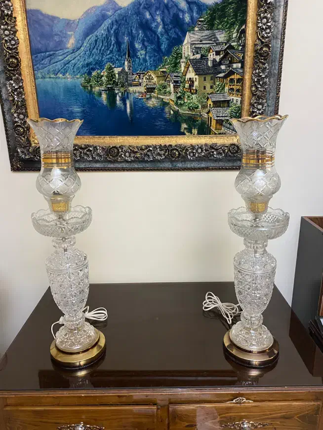 یک جفت چراغ کریستال لاله چک بسیار زیبا|لوستر و چراغ آویز|تهران, ونک|دیوار