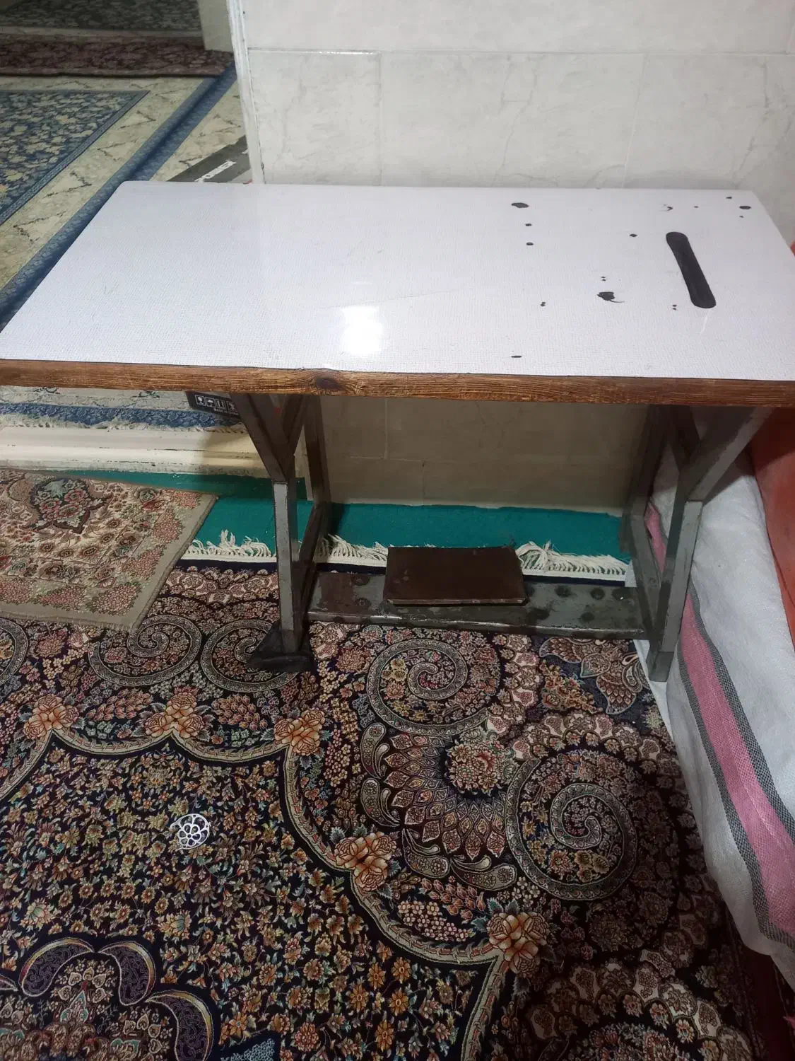 میز چرخ خیاطی|لوازم خیاطی و بافتنی|قم, ولیعصر|دیوار