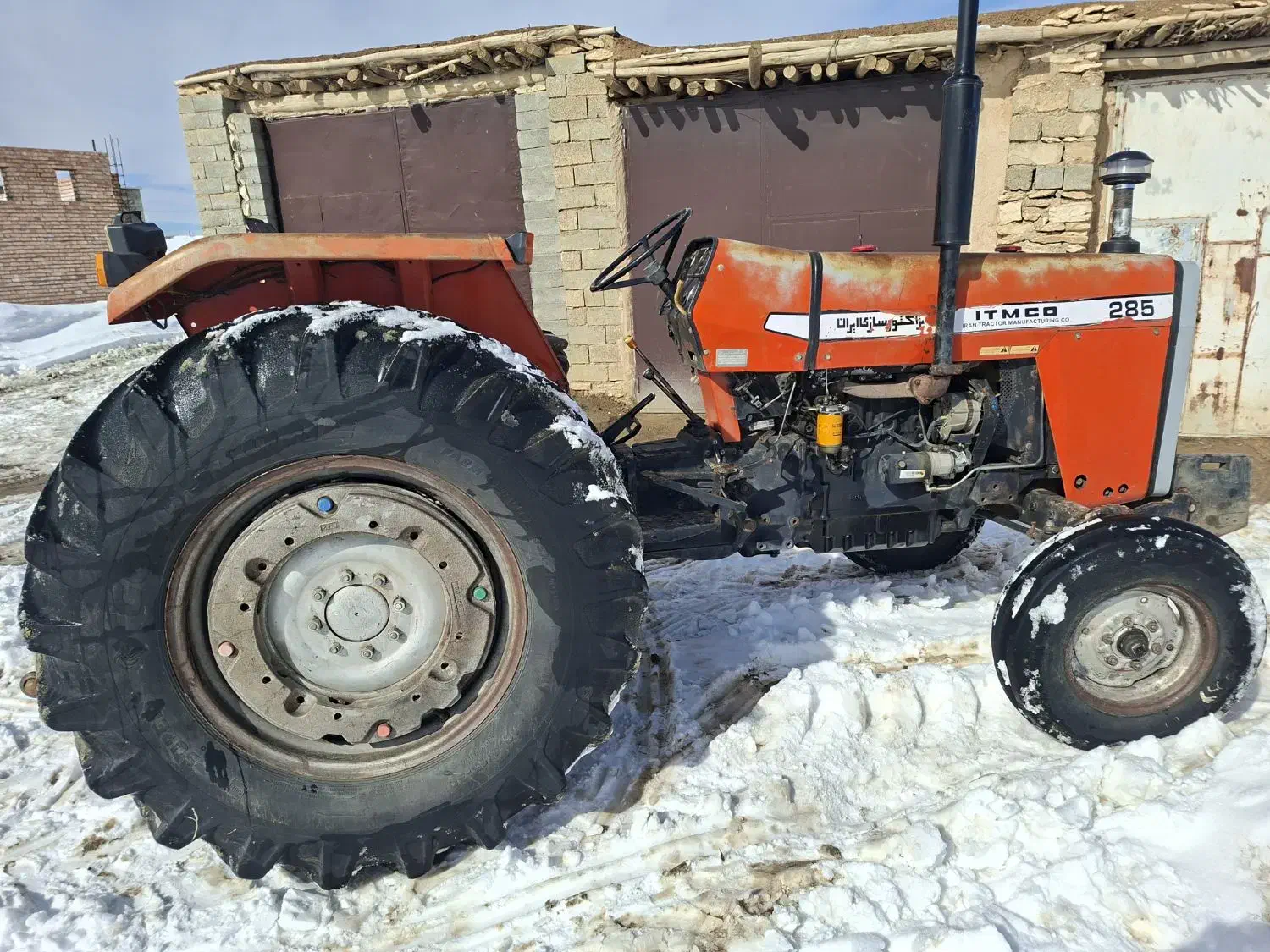 تراکتور مدل ۸۳ درجه یک|خودرو سنگین|امام, |دیوار