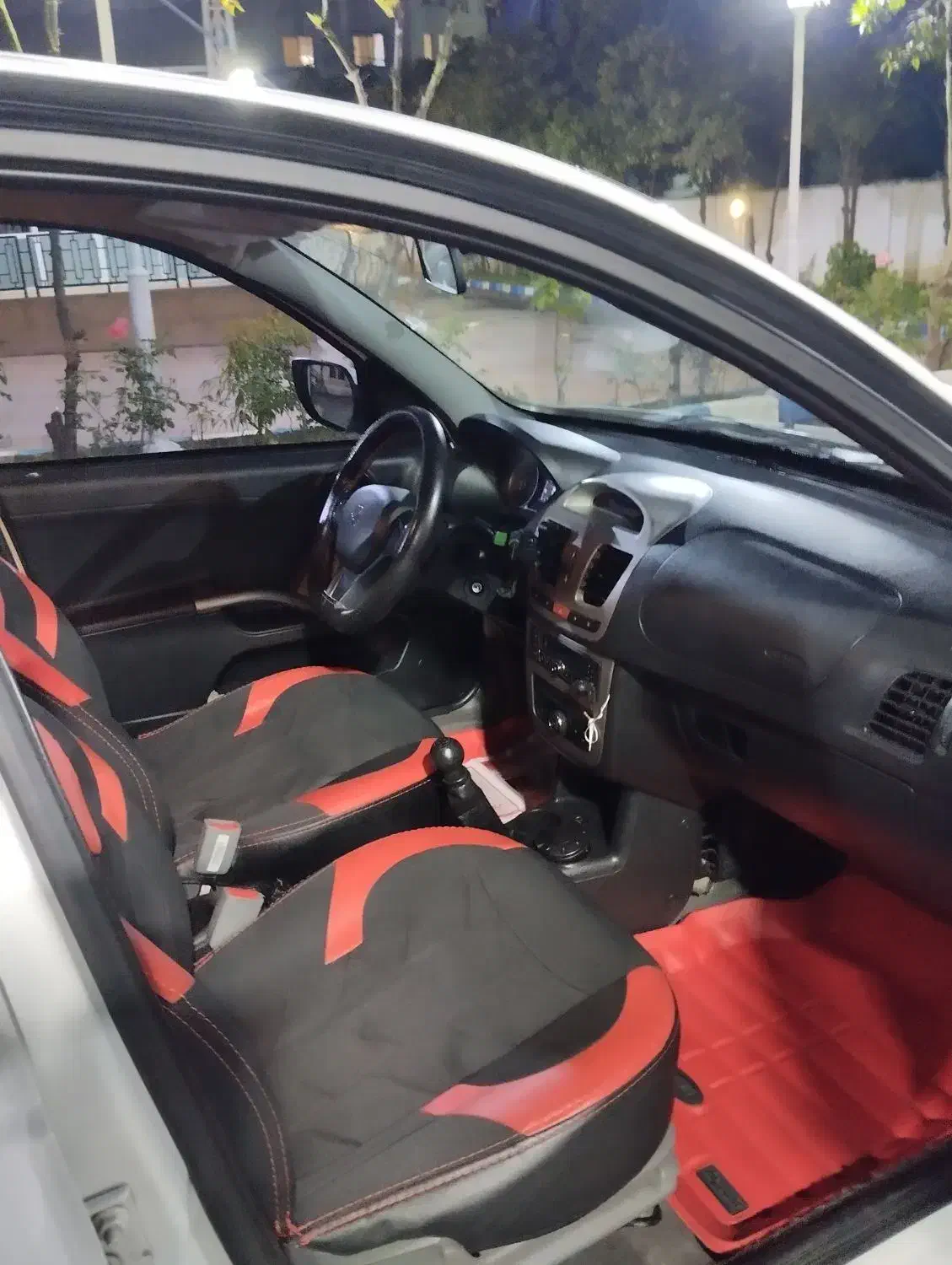 ساینا مدل۱۴۰ برج ۱۲سالم وبی رنگ|خودرو سواری و وانت|ساری, |دیوار