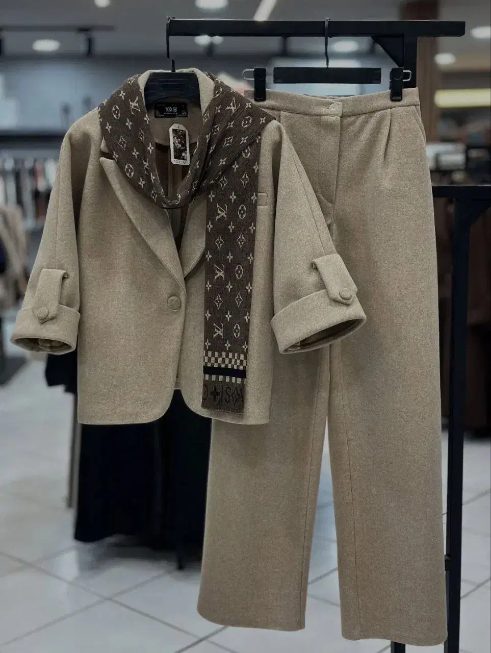 کت شلوار|لباس|پاکدشت, پاکدشت (مامازند)|دیوار