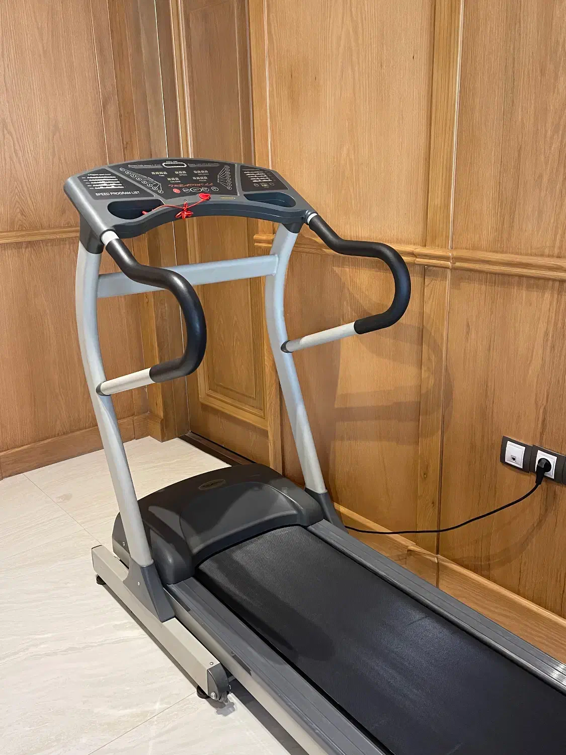 تردمیل|تجهیزات ورزشی|مشهد, سجاد شهر|دیوار