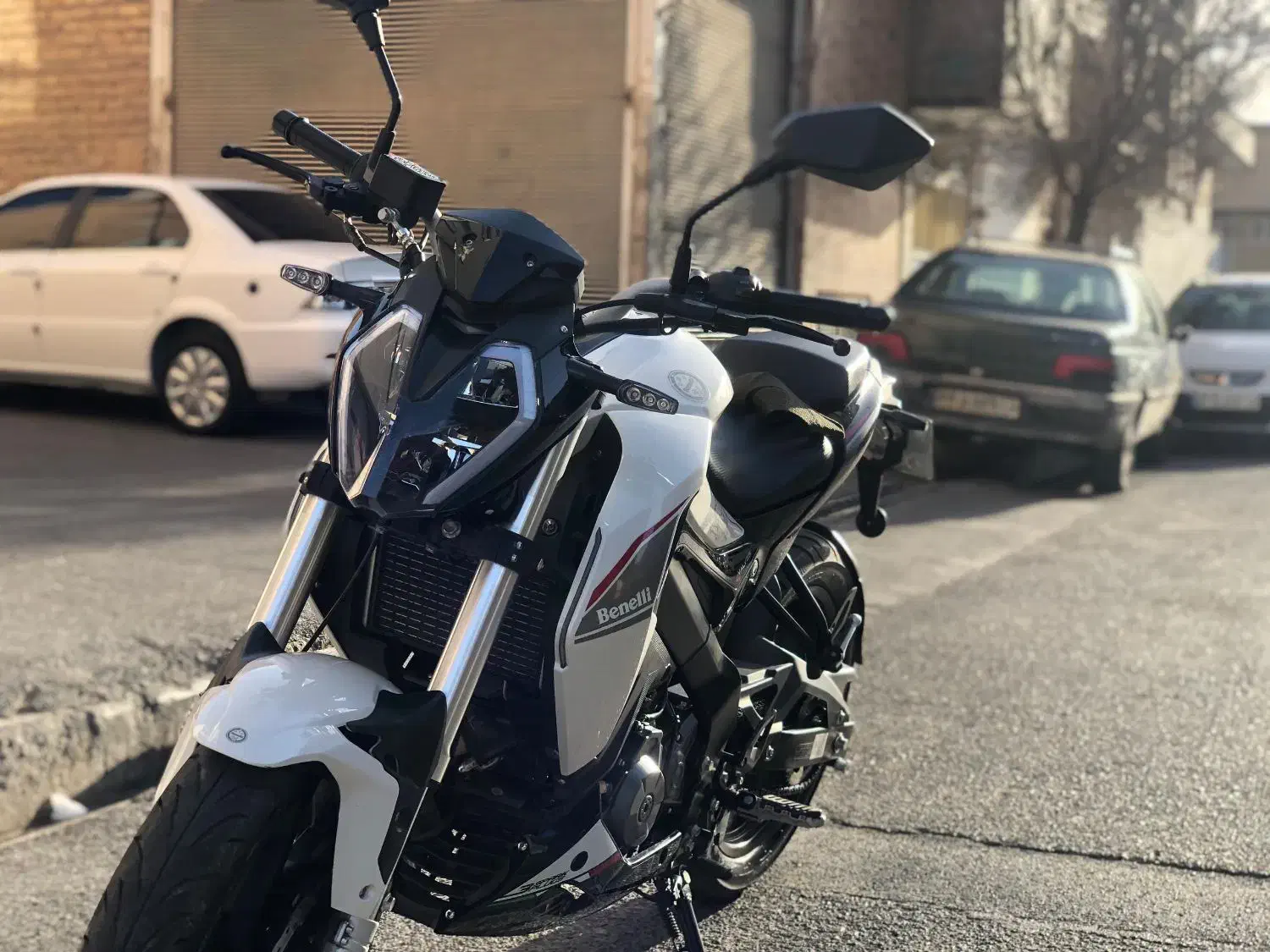 بنلی 180اس درحد|موتورسیکلت|قم, شهرک امام حسن|دیوار