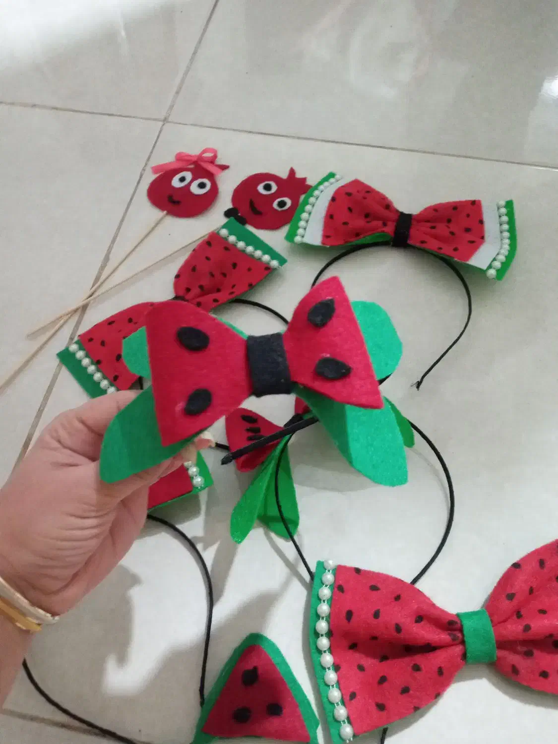 گل و تل|گل مصنوعی|پاکدشت, حصار امیر|دیوار