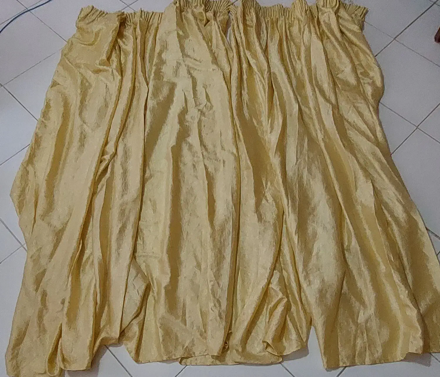 تعدادی پرده نووکارکرده|پرده، رانر، رومیزی|رشت, حاجی آباد|دیوار