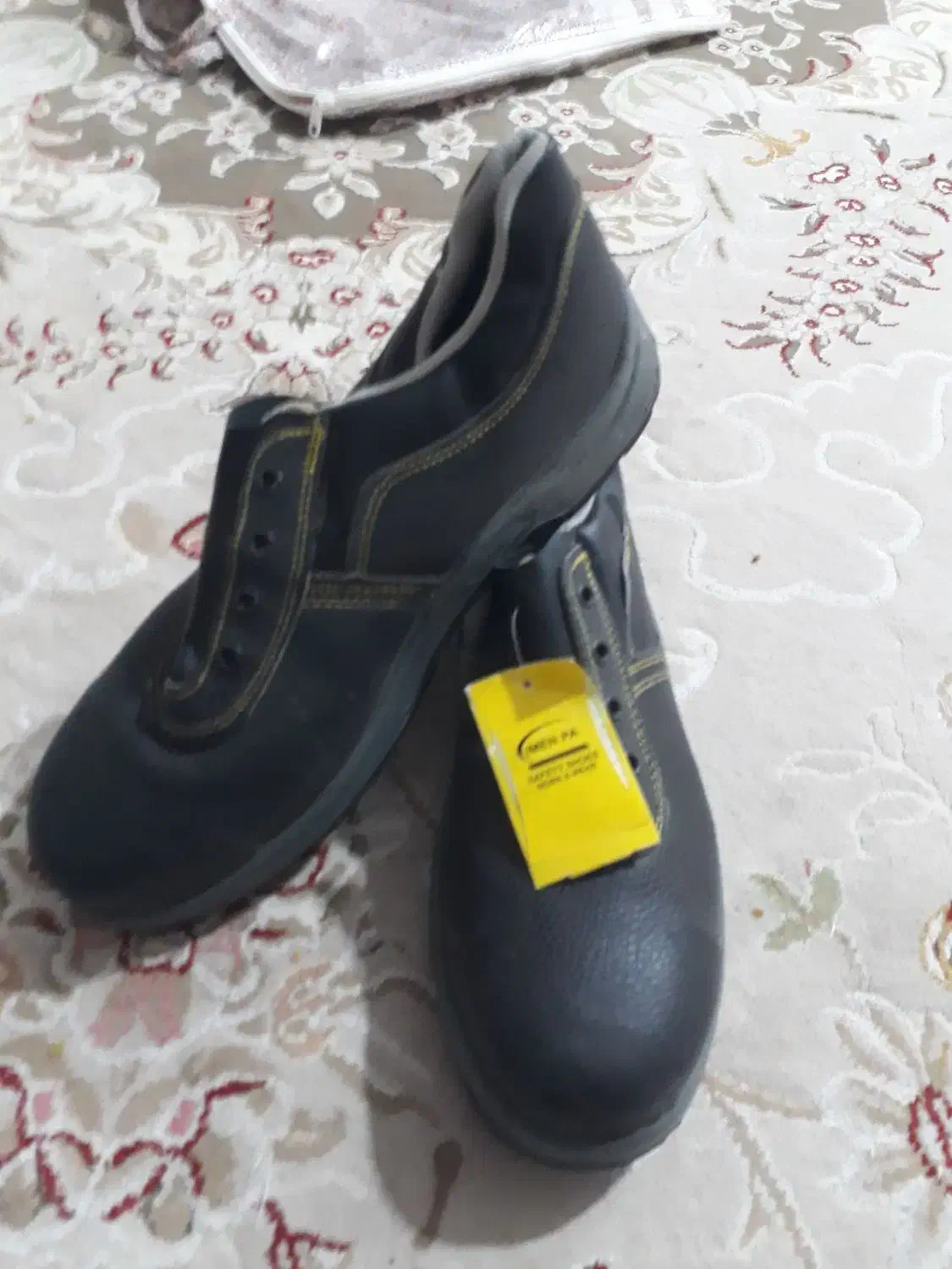 کفش ایمنی درجه یک|کیف، کفش، کمربند|شاهینشهر, حافظ شمالی|دیوار