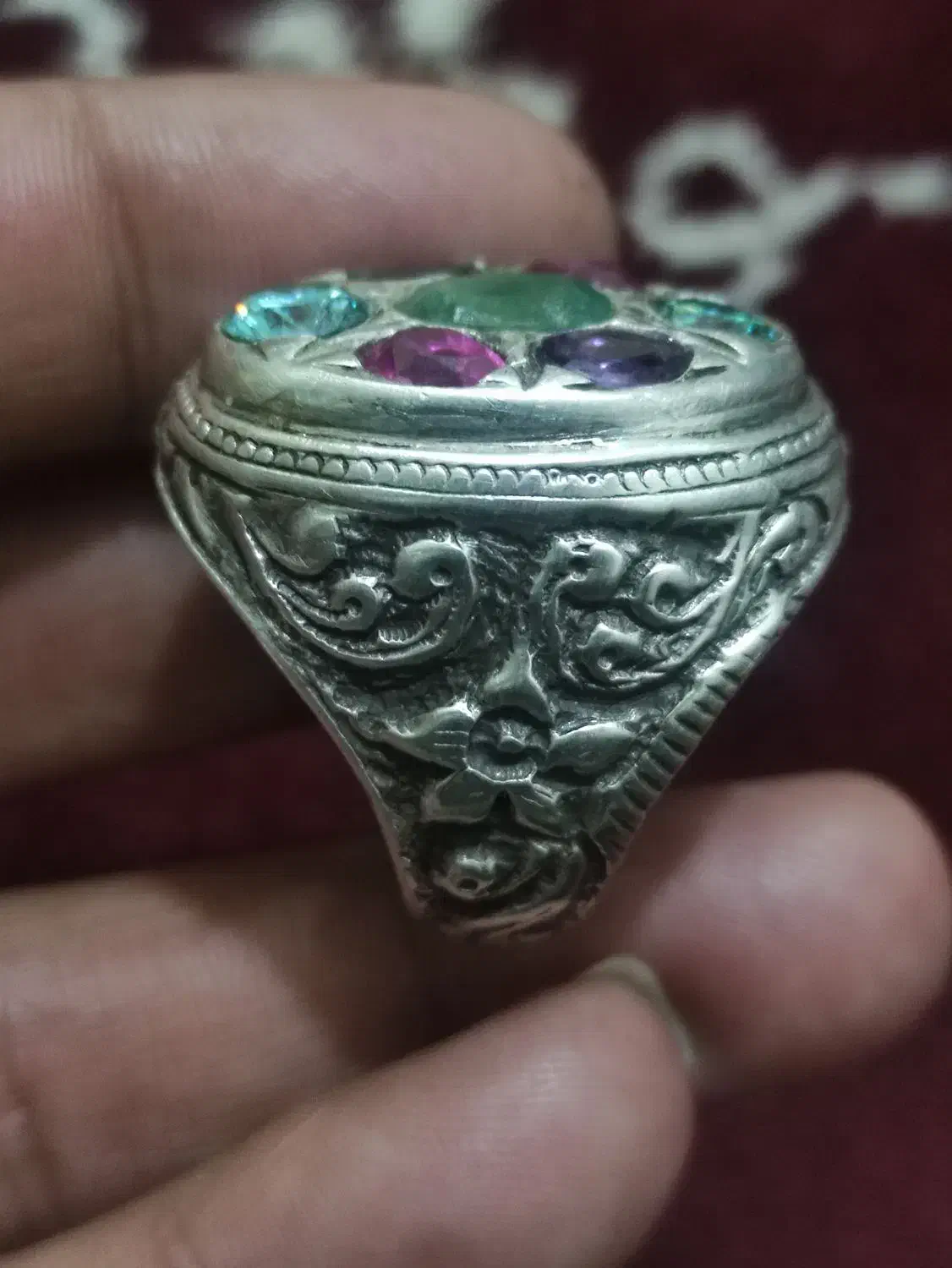 شجرتک درخت و انگشترای هفت جواهری|جواهرات|چهارباغ, |دیوار