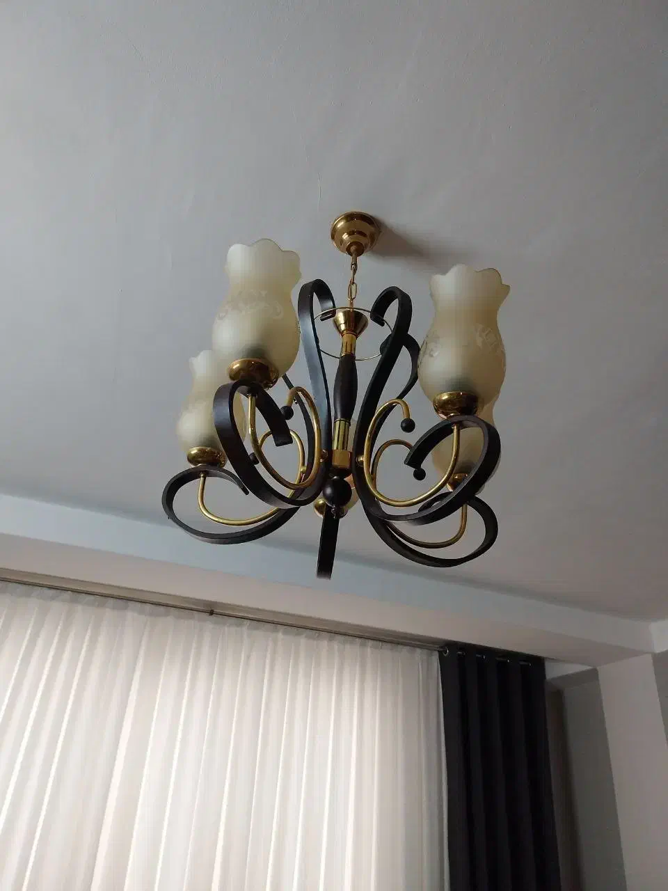 لوستر چوبی|لوستر و چراغ آویز|رباط‌کریم, مسکن مهر آبشناسان|دیوار