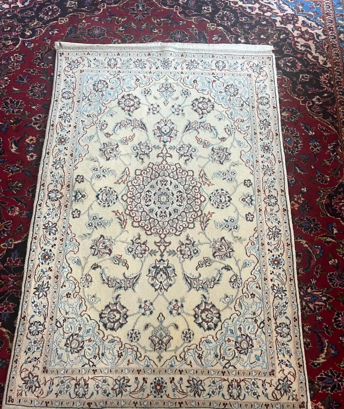 فرش دستباف زر و نیم نایئنی|فرش|اصفهان, باغ نگاره|دیوار