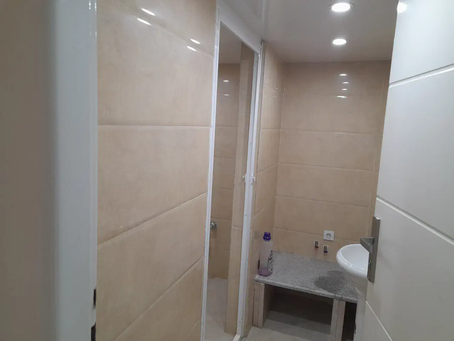 آپارتمان فروشی زمرد رزمندگان|فروش آپارتمان|یزد, |دیوار