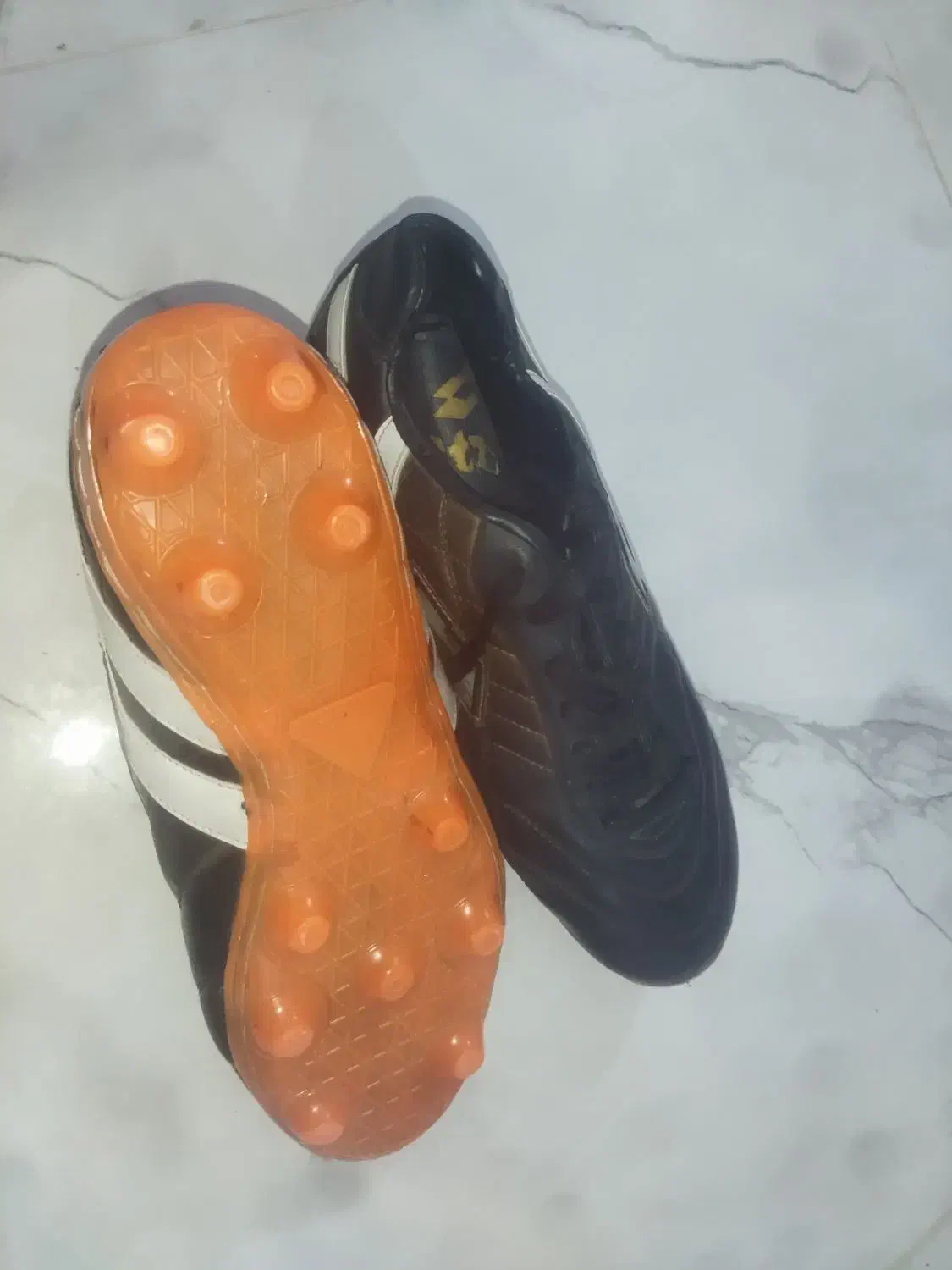 کفش استوک دار چمن|کیف، کفش، کمربند|زرندیه, |دیوار