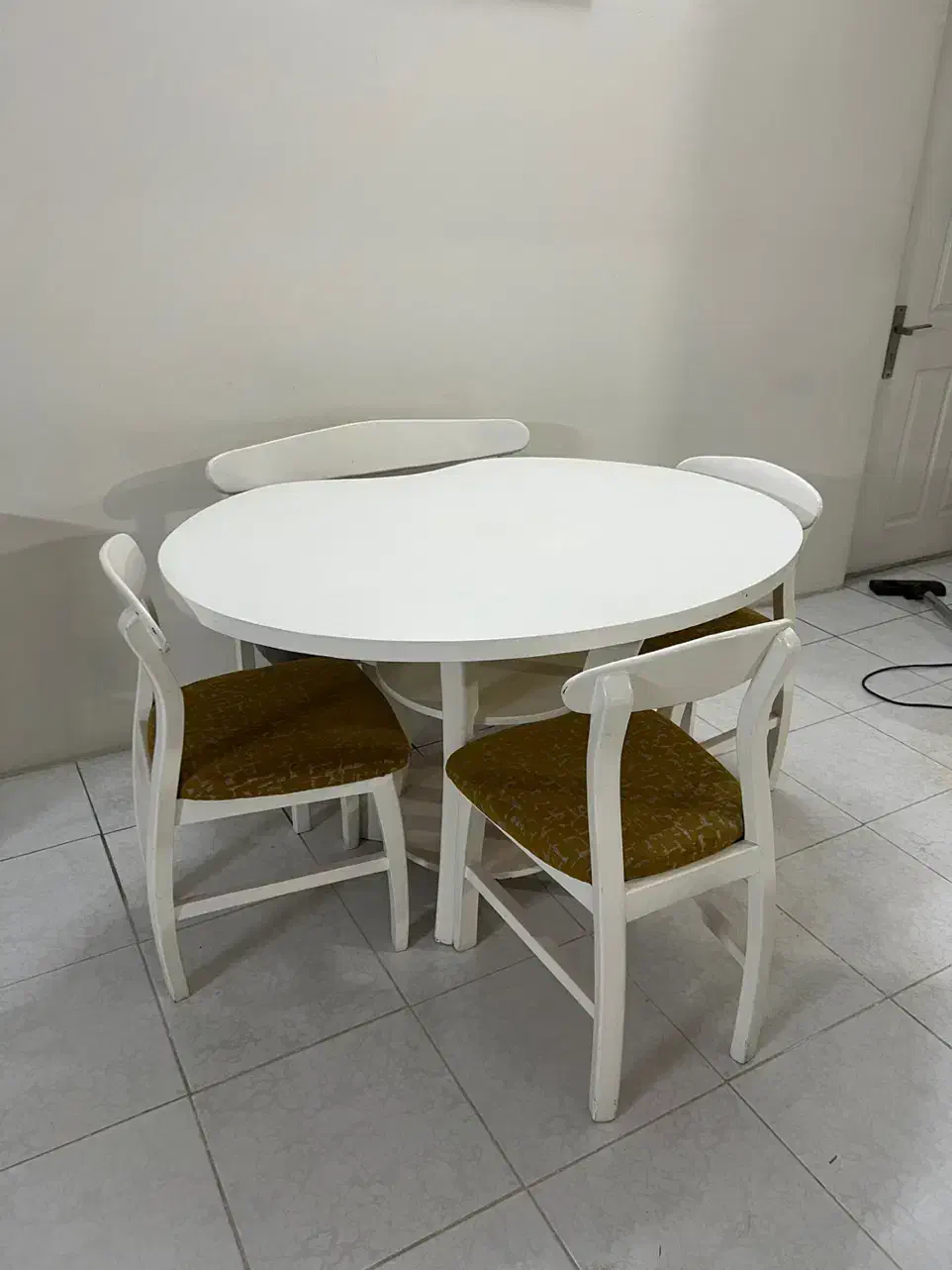 نهار خوری ۵ نفره|میز و صندلی غذاخوری|مشهد, امام خمینی|دیوار