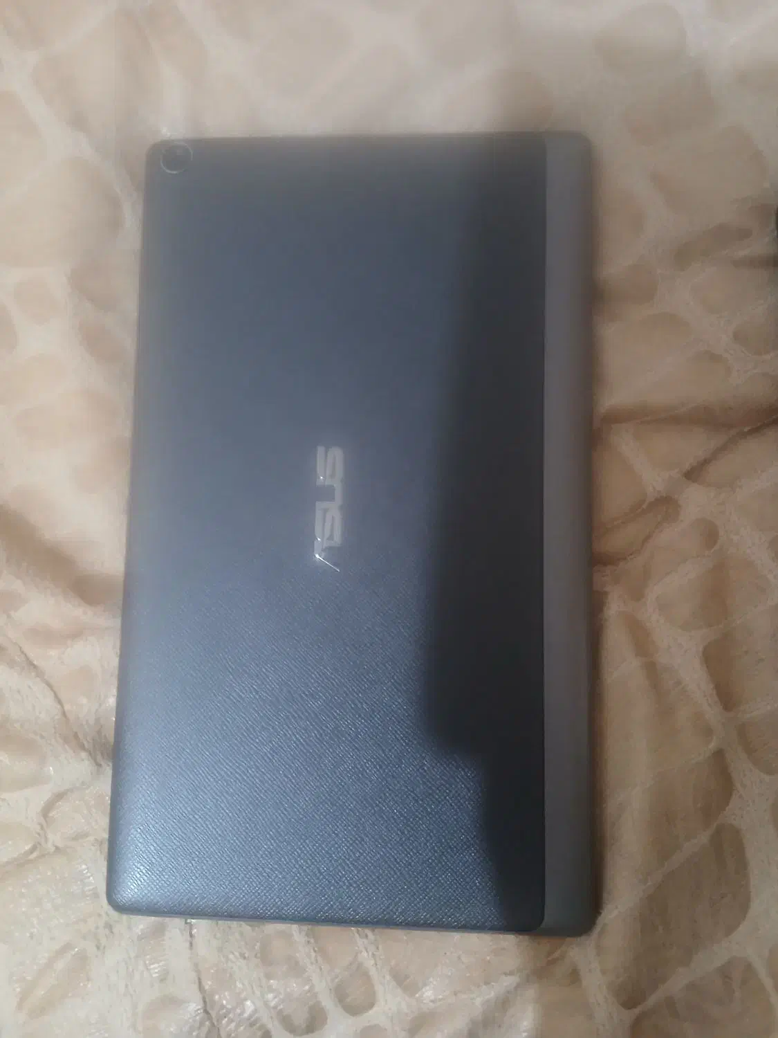 تبلت ایسوز|تبلت|طبس, |دیوار