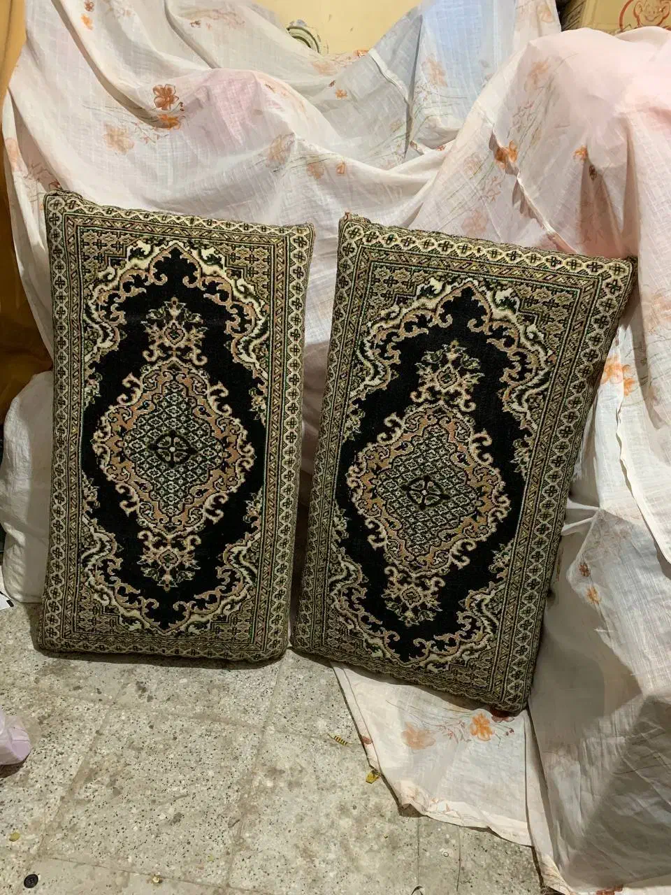 چند مدل پشتی سالم جفت|پشتی|بیرجند, |دیوار