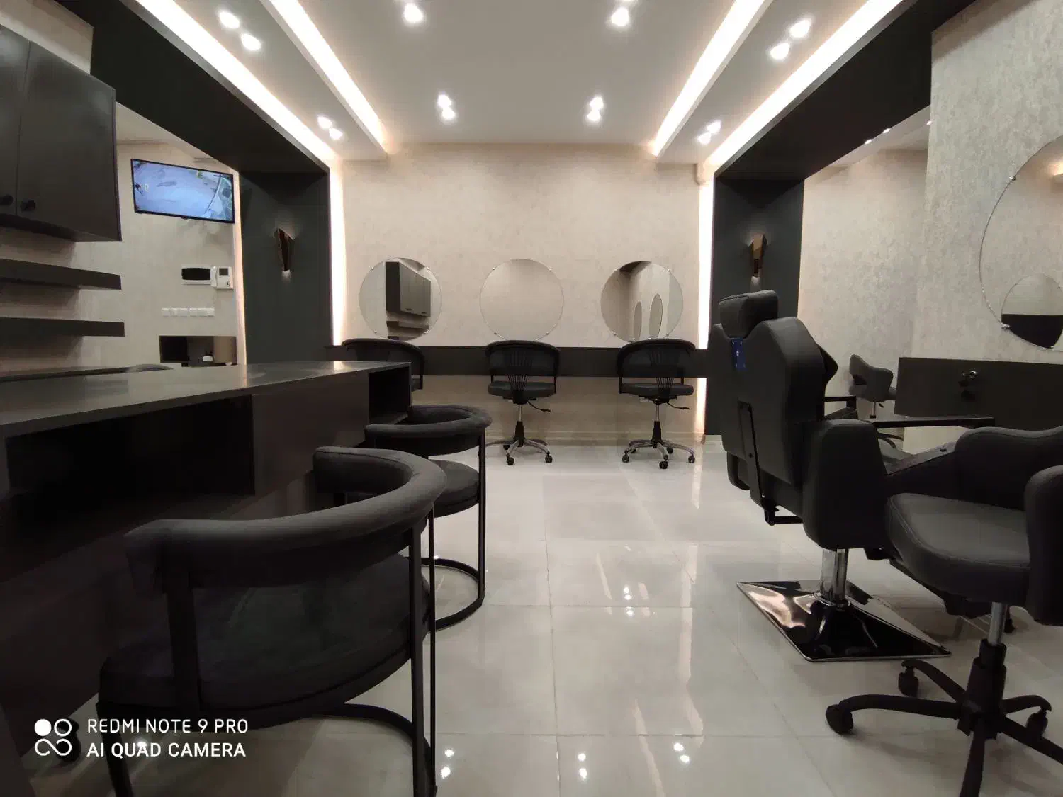 اجاره لاین آرایشگاه|خدمات آرایشگری و زیبایی|نیشابور, دارایی|دیوار