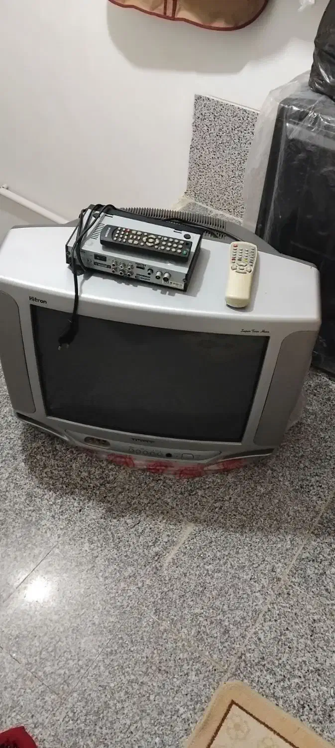 تلویزیون سالم با کنترل|تلویزیون و پروژکتور|همدان, |دیوار