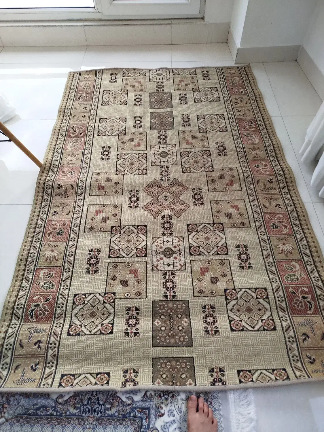 دوعدد موکت قیمت مناسب وتازه شسته شده|گلیم، جاجیم، گبه|سنندج, |دیوار