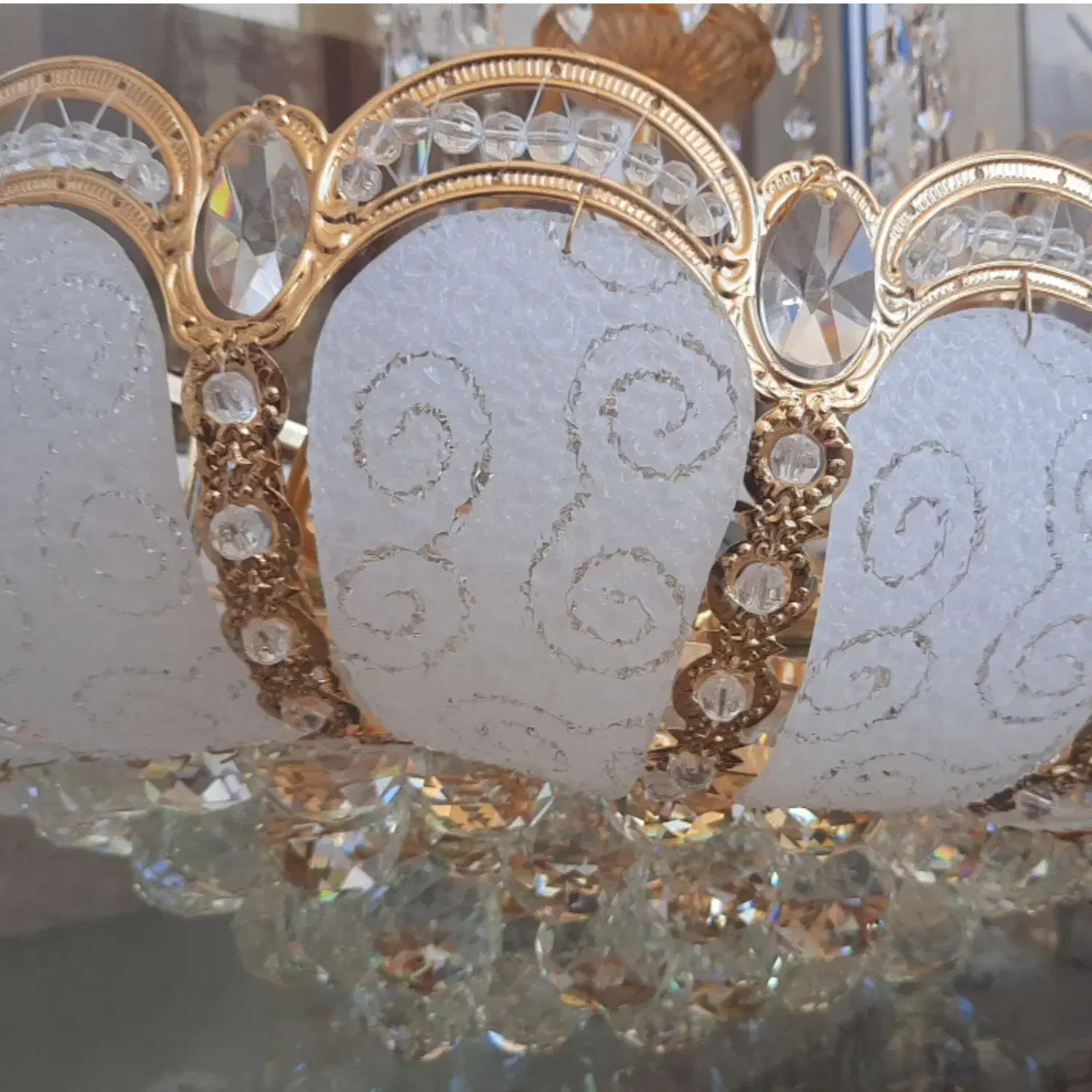 لوستر سقفی بدون حتی یک خط وخش جزیی|لوستر و چراغ آویز|کرمانشاه, |دیوار