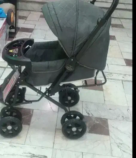 کالسکه کفش ۲۳ لباس یلدا۲ سال|کالسکه و لوازم جانبی|تهران, منیریه|دیوار