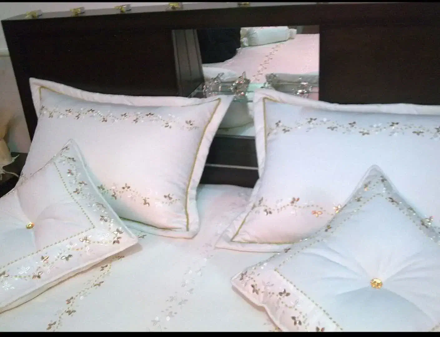 روتختی شیک مخمل شانل|سرویس روتختی|قم, باغ کرباسی|دیوار