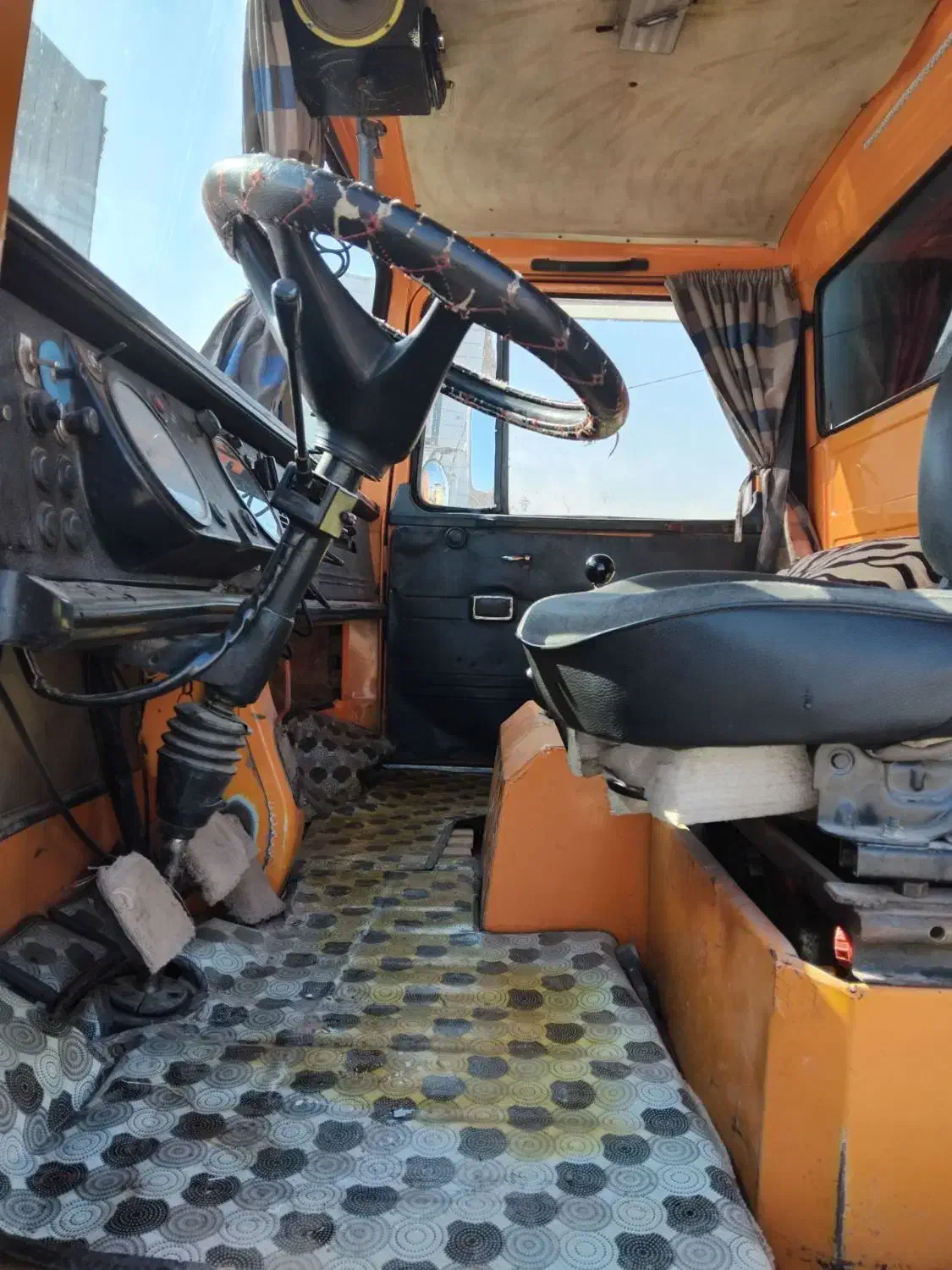 خاور ۸۰۸مدل ۸۲|خودرو سنگین|قزوین, |دیوار