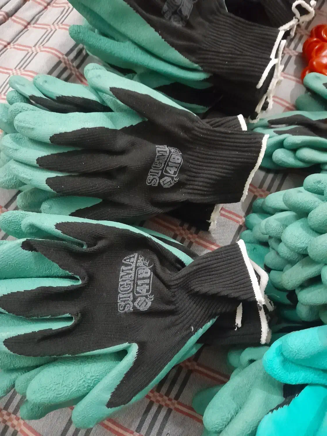 دستکش.کفش.لباس کار|ابزارآلات|تبریز, |دیوار