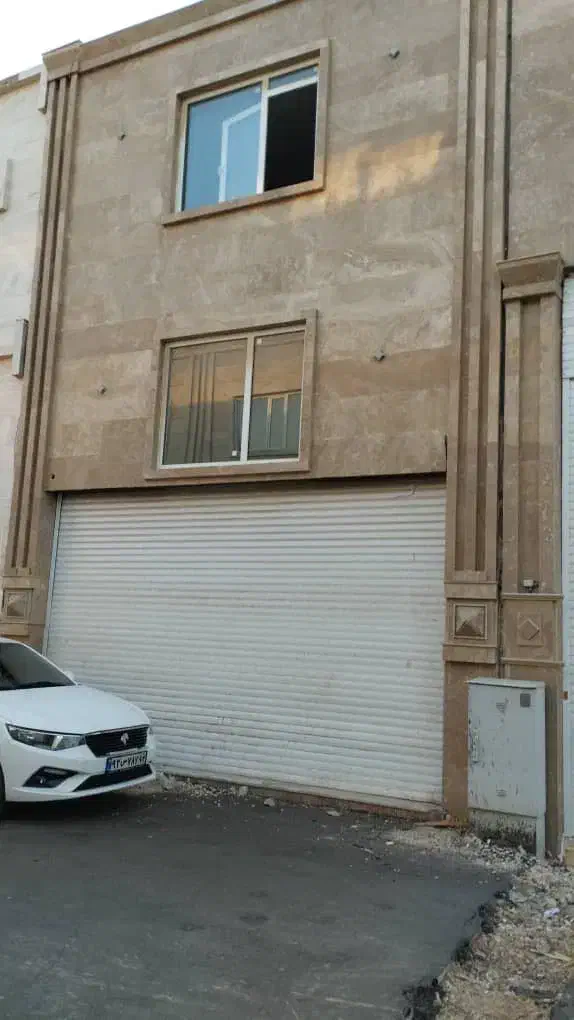 فروش مغازه ۱۰۰متری در بهترین موقعیت شهرک صنعتی|فروش مغازه و غرفه|شیراز, شهرک صنعتی شیراز|دیوار