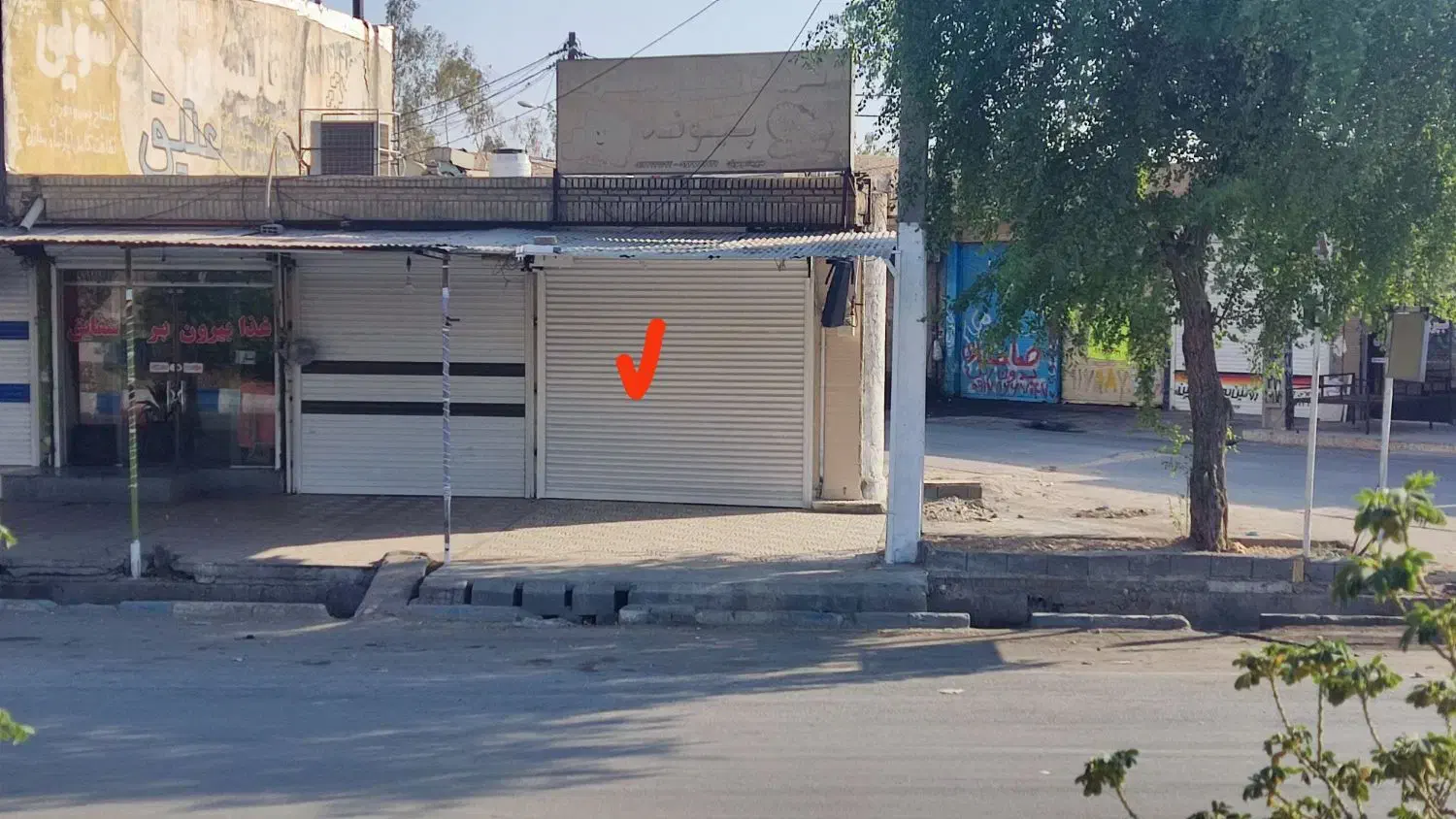 رهن و اجاره مغازه|اجارهٔ مغازه و غرفه|دوگنبدان, |دیوار