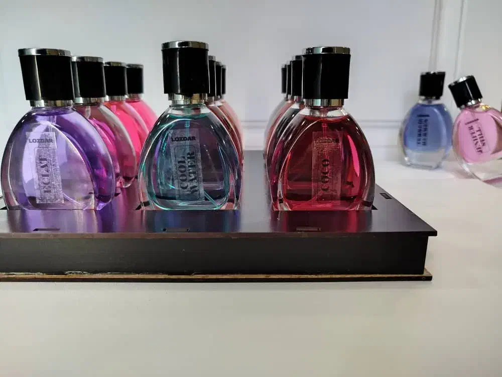 ادکلن 50میل با کیفیت آویز ماشین شیشه ای|آرایشی، بهداشتی، درمانی|لردگان, |دیوار