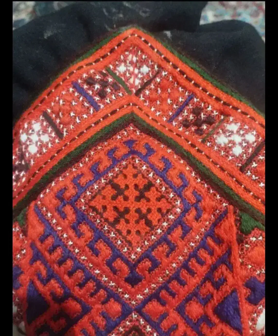 پریوال|لباس|زاهدان, |دیوار