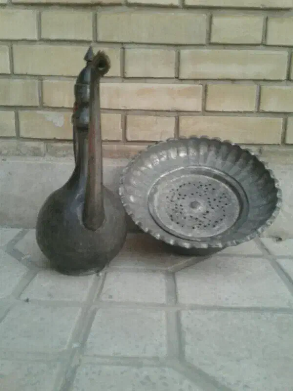 افتابه لگن کهنه صفوی|کلکسیون اشیاء عتیقه|شیراز, لاله|دیوار