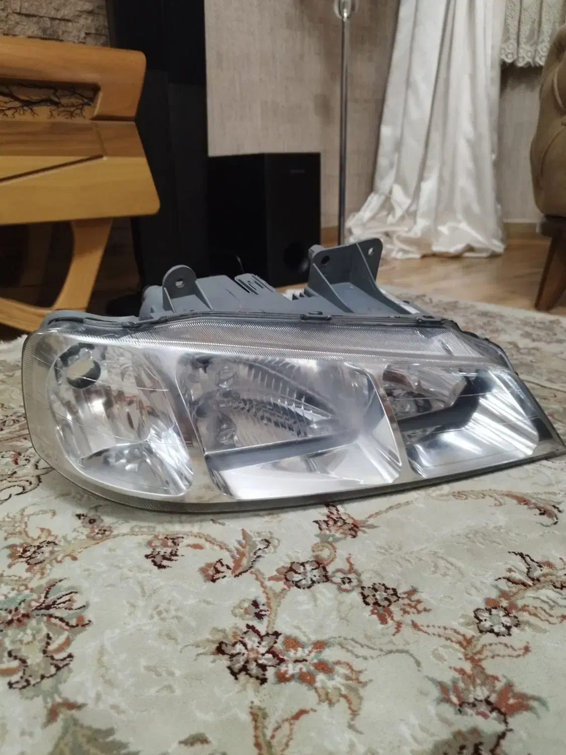 چراغ جلو پژو پارس حد نو|قطعات یدکی و لوازم جانبی|رشت, لاکانی|دیوار