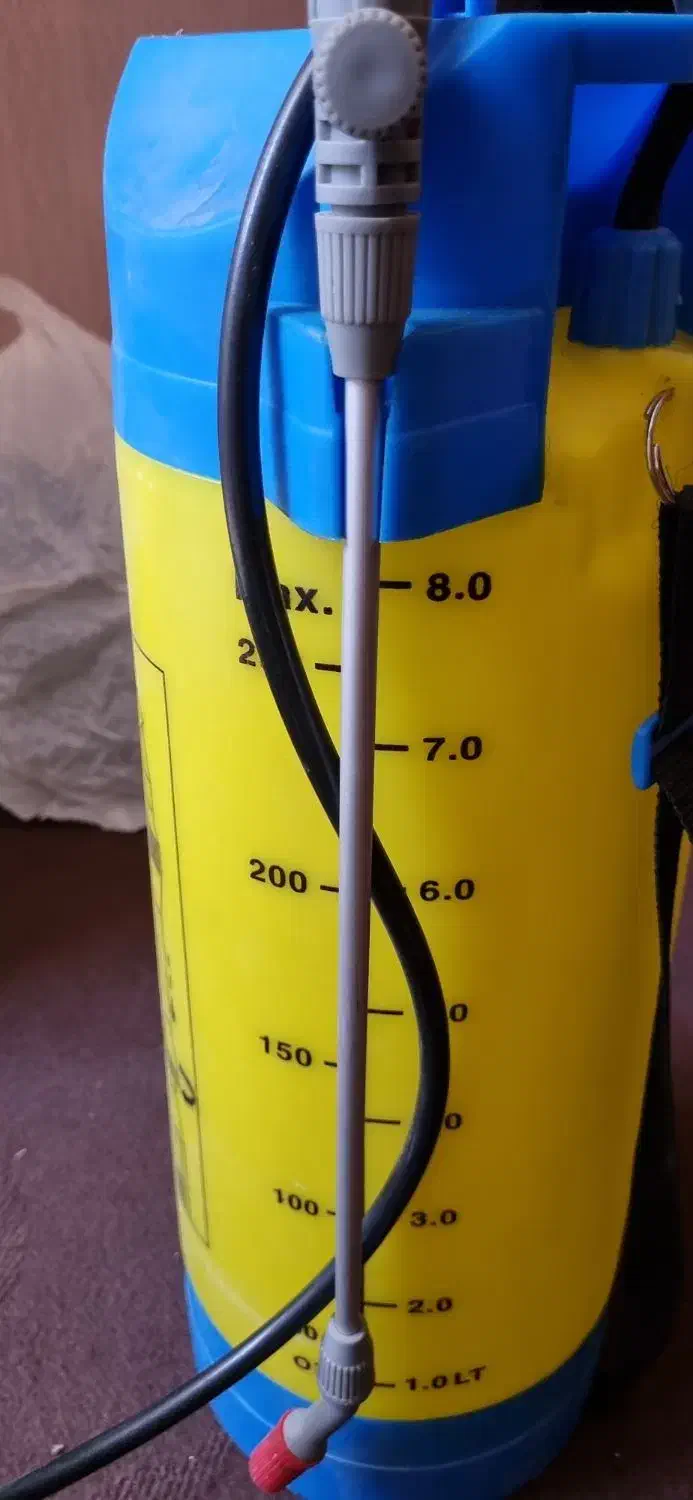 سم پاش ۸ لیتری|خدمات باغبانی و درختکاری|صدرا-فارس, فاز ۱|دیوار