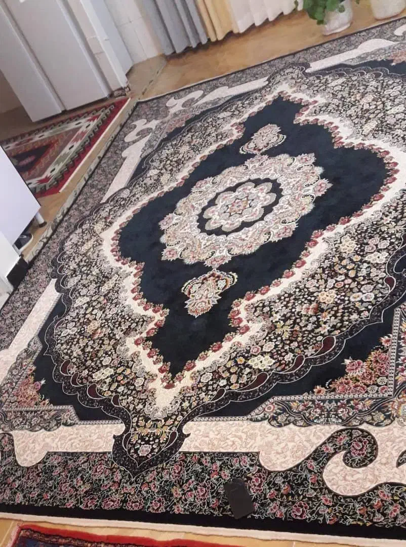 خرید و فروش انواع فرش گلیم موکت|فرش|همدان, |دیوار