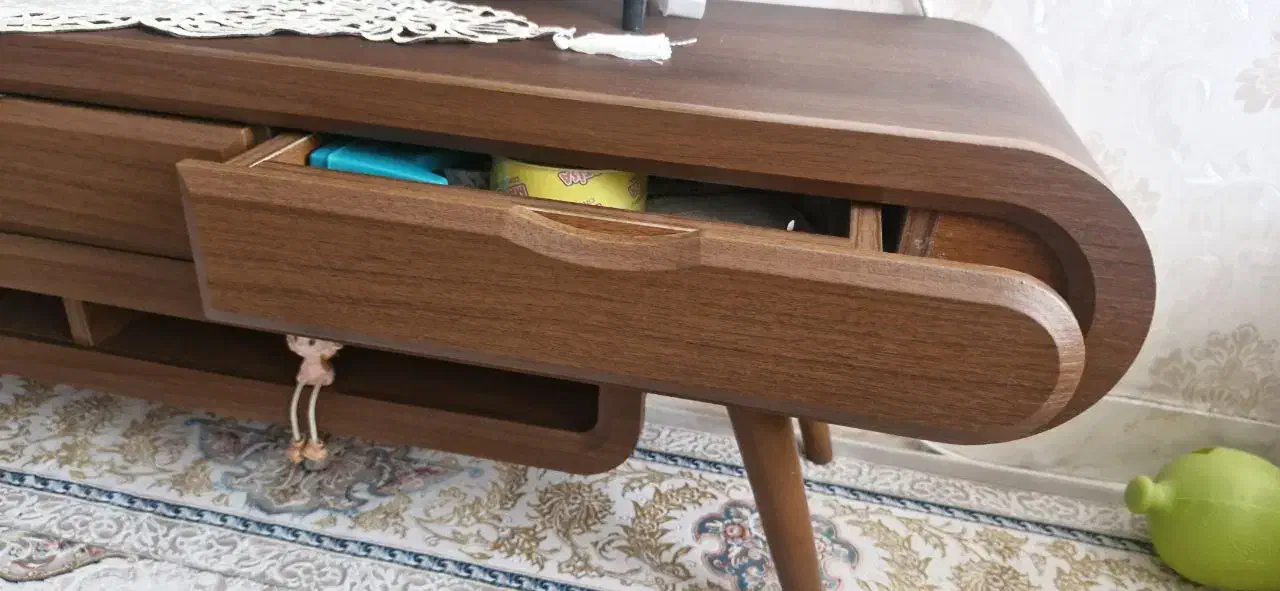 تلویزیون و میز تلویزیون|تلویزیون و پروژکتور|سمنان, |دیوار