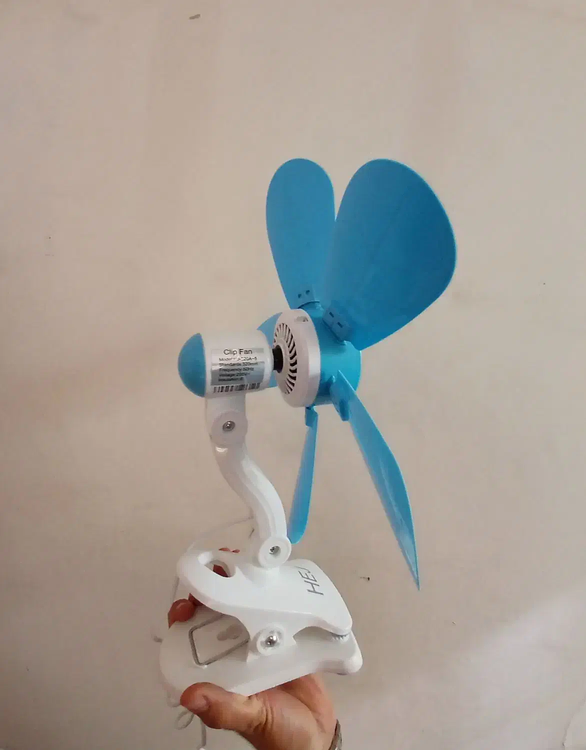 پنکه رومیزی مدل گیره ای5پره|پنکه و تصفیه‌کنندهٔ هوا|پرند, فاز ۴|دیوار