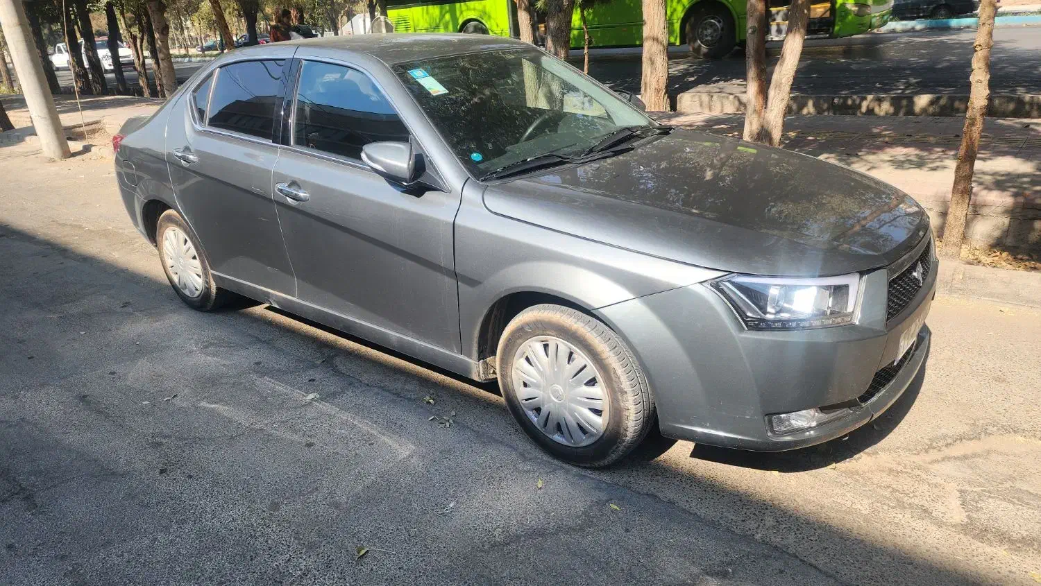 دنا پلاس ۵دنده معمولی|خودرو سواری و وانت|اصفهان, ملک‌شهر|دیوار