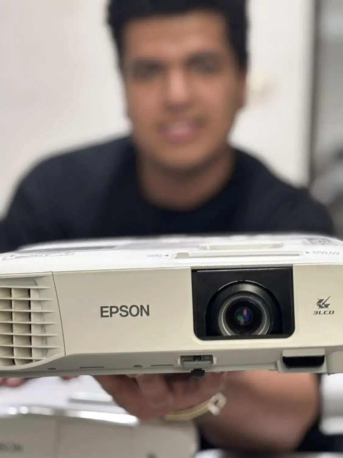 ویدیو پروژکتور مدل یابر e10|تلویزیون و پروژکتور|کرج, اصفهانی‌ها|دیوار